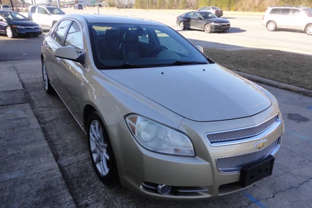 2008 Chevrolet Malibu LTZ photo 1