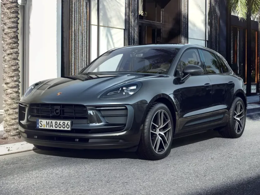 2025 Porsche Macan T photo 1
