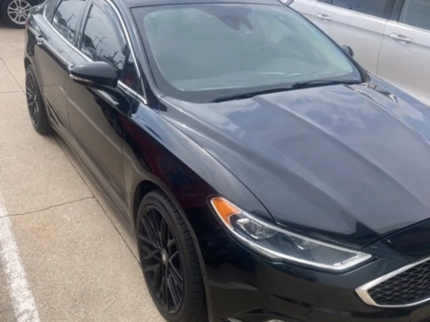 2017 Ford Fusion Platinum photo 1