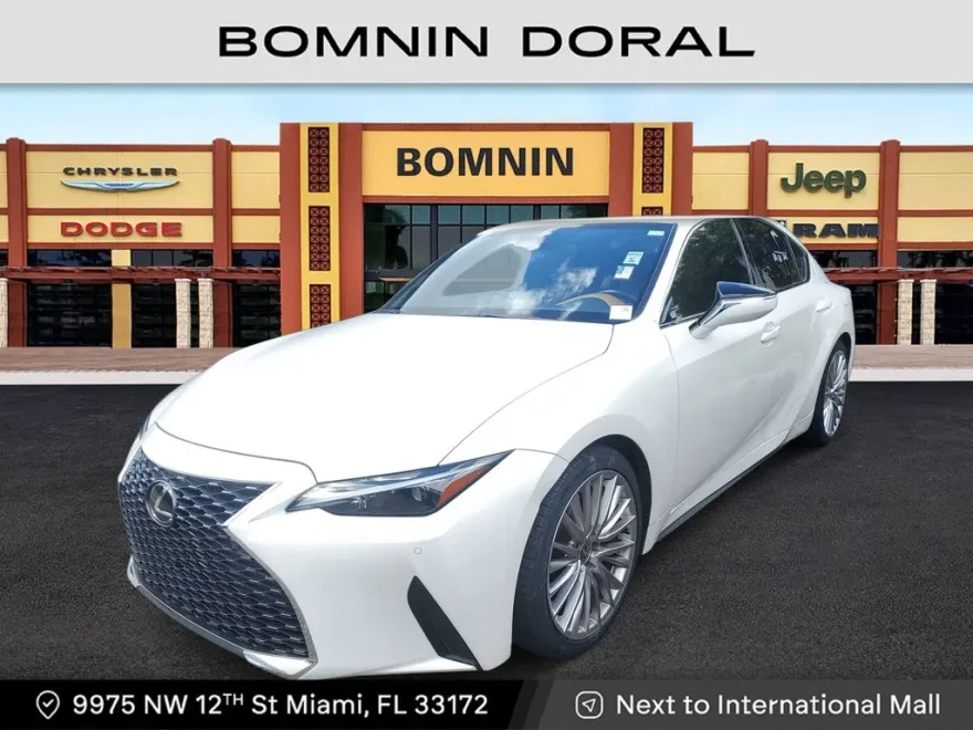 2023 Lexus IS 300 photo 1