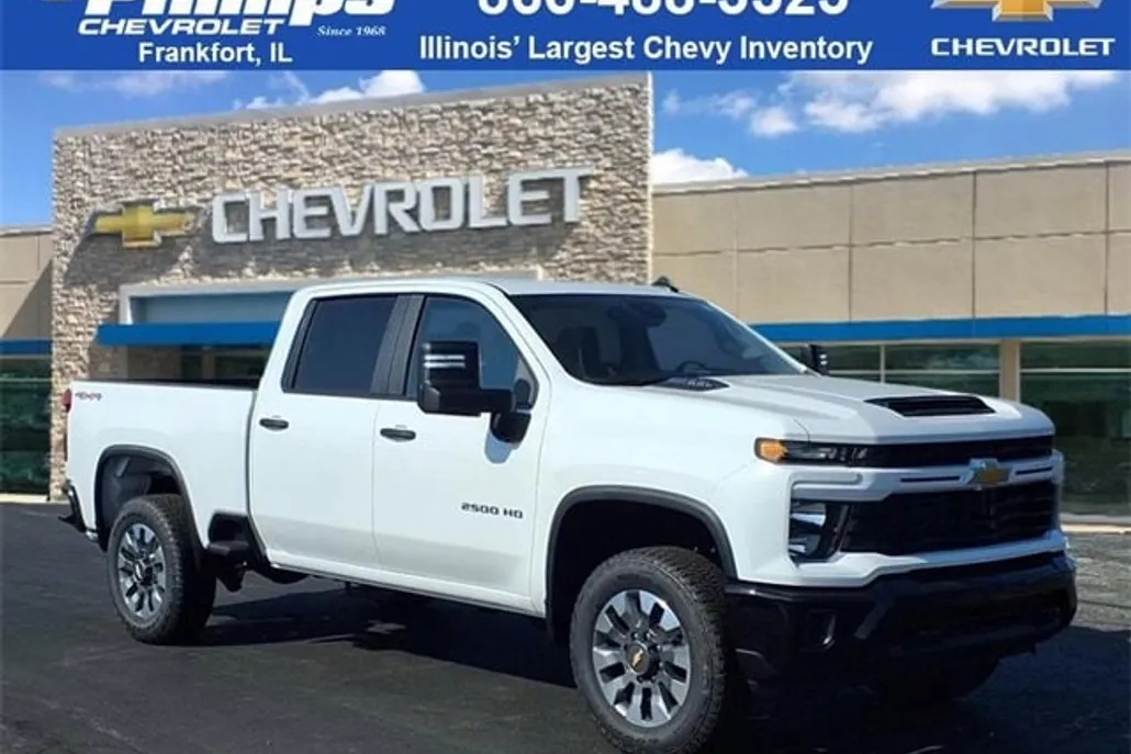 2025 Chevrolet Silverado 2500HD Custom photo 1