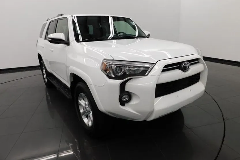 2024 Toyota 4Runner SR5 Premium photo 1