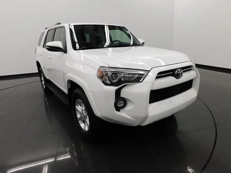 2024 Toyota 4Runner SR5 Premium photo 1