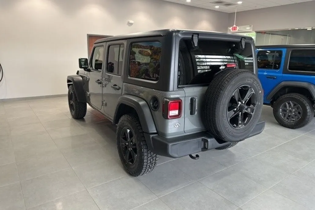 2021 Jeep Wrangler Unlimited Sport Altitude photo 1