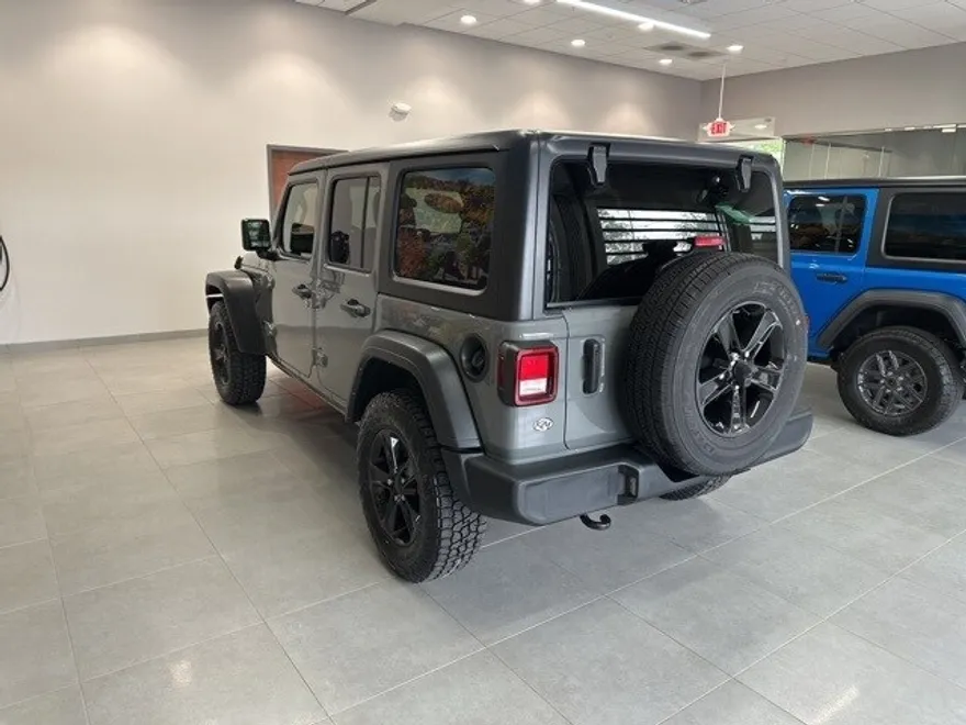 2021 Jeep Wrangler Unlimited Sport Altitude photo 1