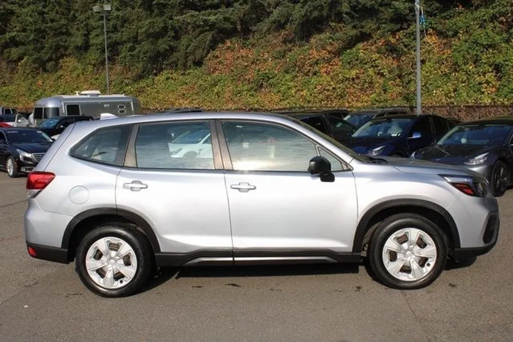 2019 Subaru Forester 2.5i photo 1