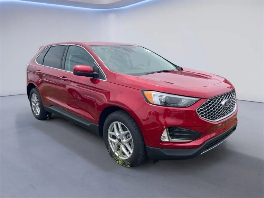 2024 Ford Edge SEL photo 1