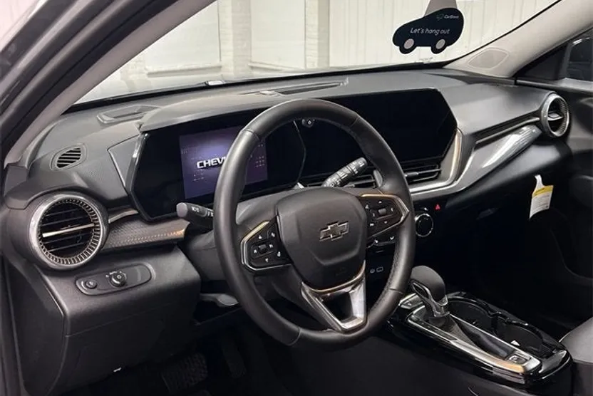 2024 Chevrolet Trax ACTIV photo 1