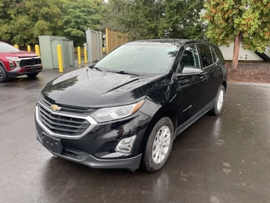 2019 Chevrolet Equinox LT photo 1
