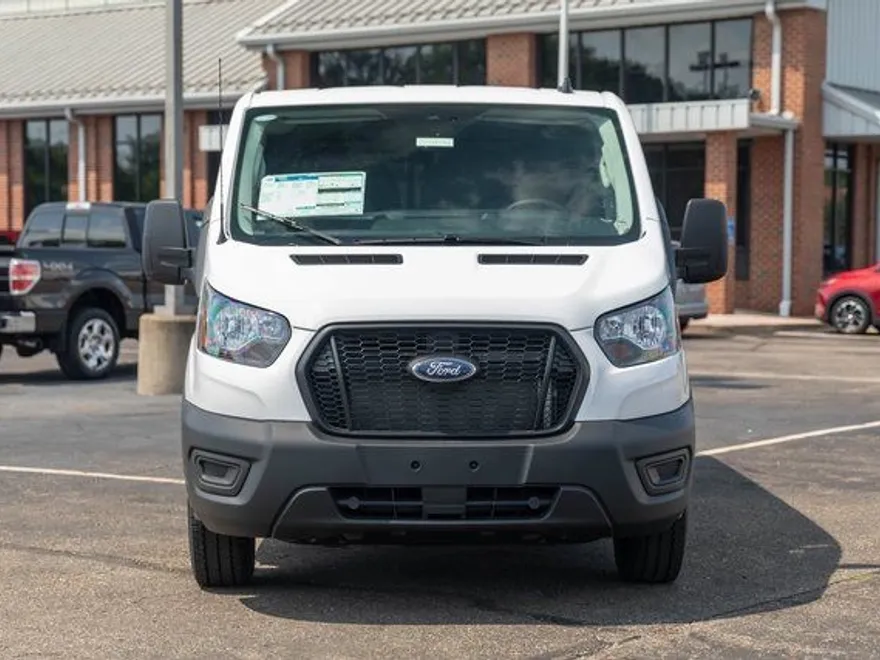 2024 Ford Transit photo 3