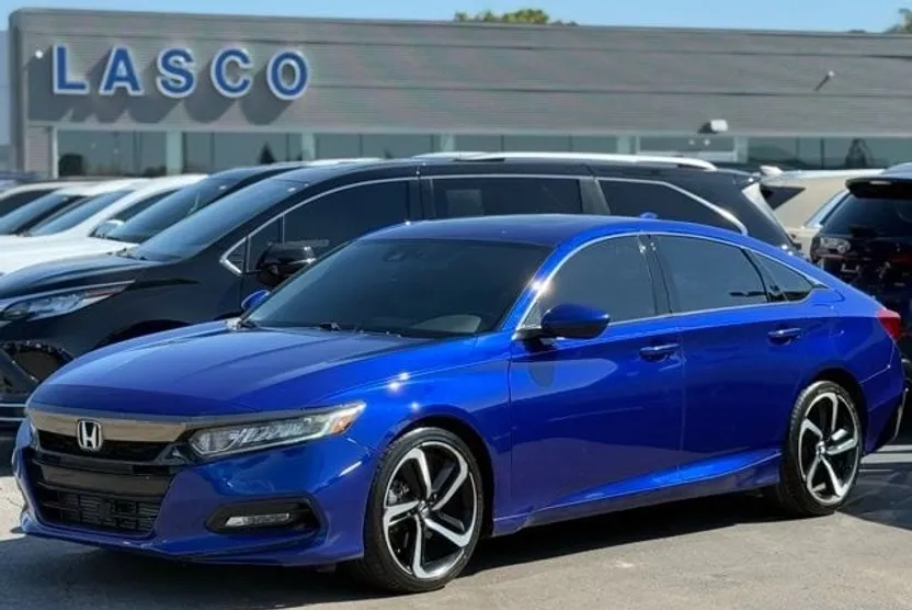 2020 Honda Accord Sport 2.0T photo 1