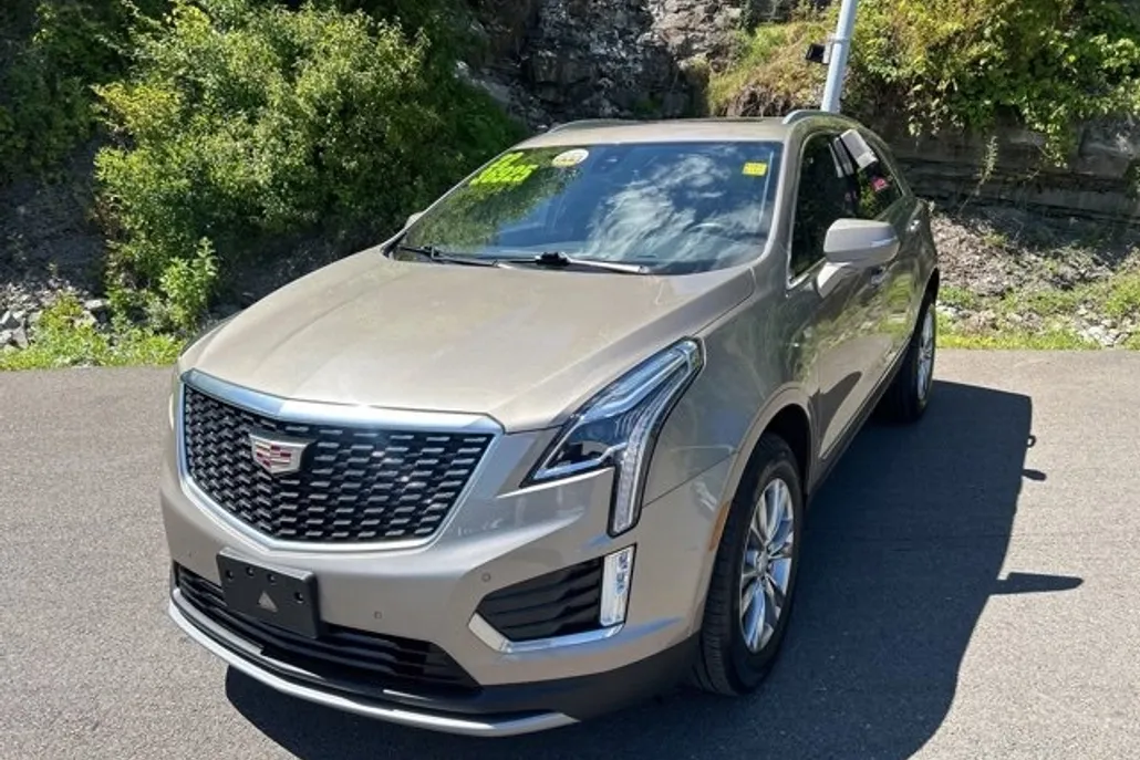 2022 Cadillac XT5 Premium Luxury photo 1