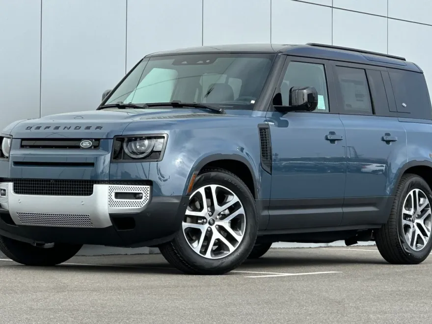2024 Land Rover Defender 110 S photo 1