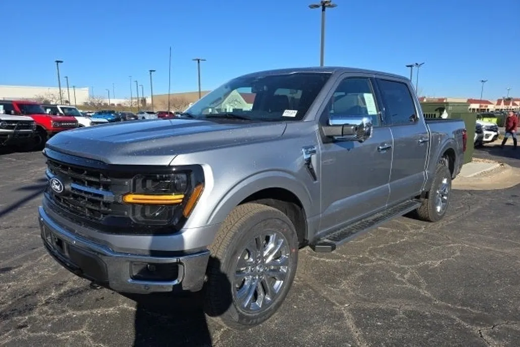 2024 Ford F-150 XLT photo 1