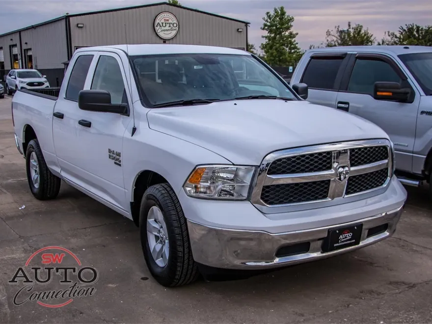 2024 Ram 1500 Classic SLT photo 1