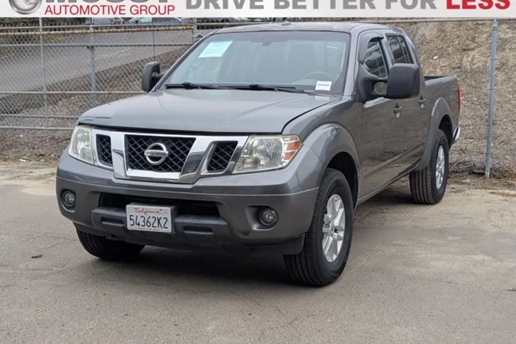 2016 Nissan Frontier SV photo 1