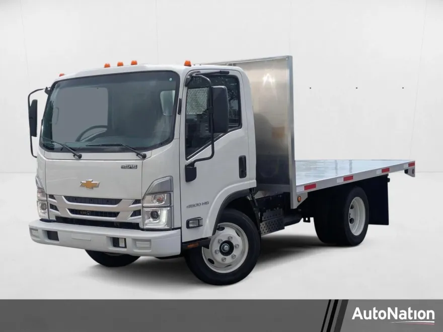 2025 Chevrolet Silverado 4500HD photo 1