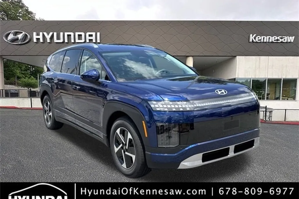 2026 Hyundai Ioniq SE photo 1