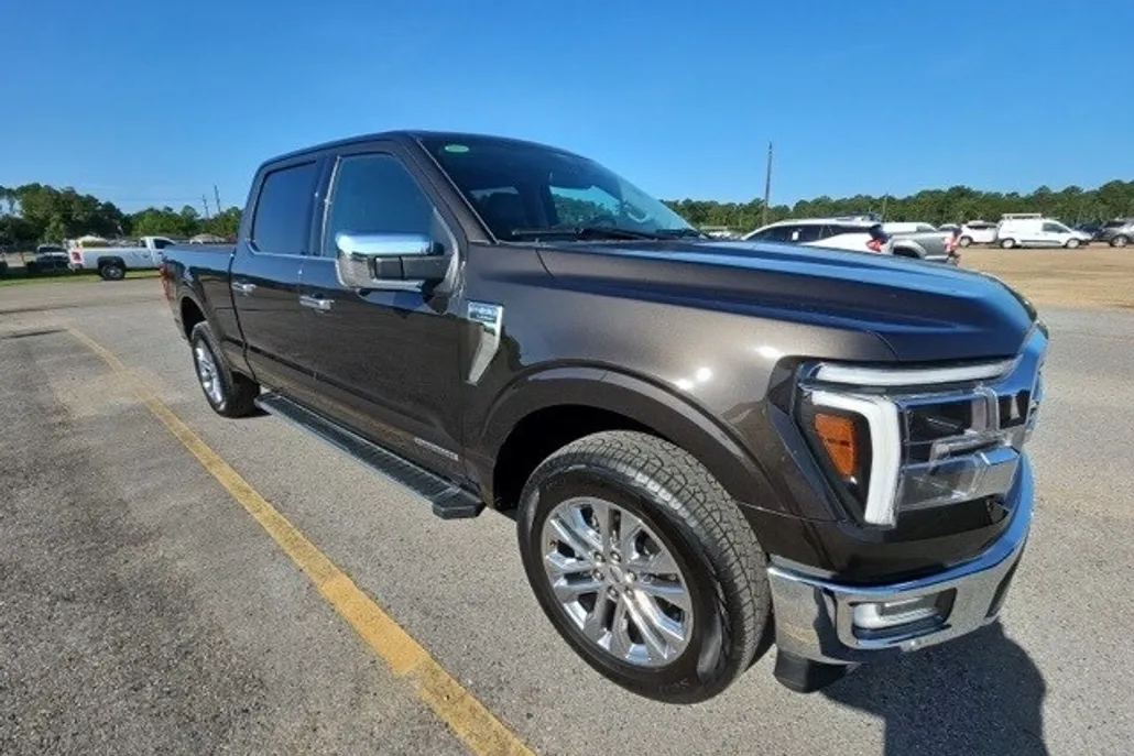2024 Ford F-150 Lariat photo 1