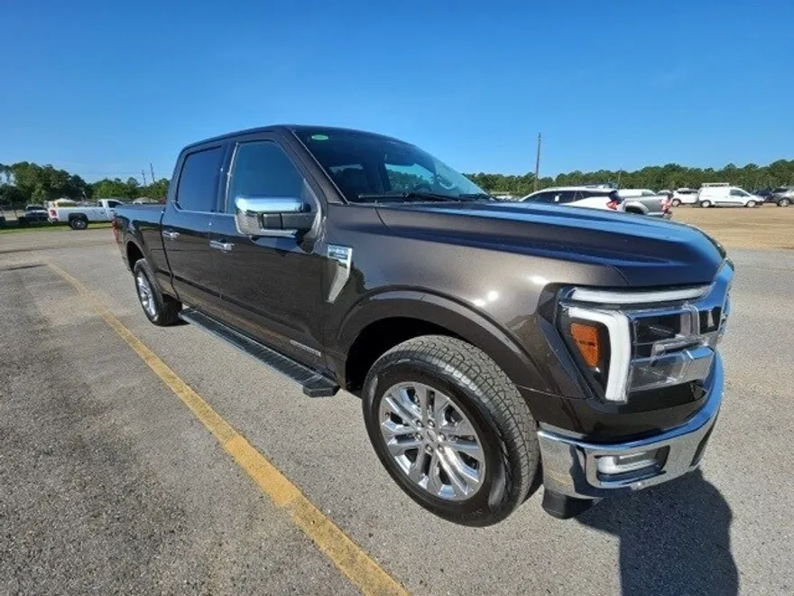 2024 Ford F-150 Lariat photo 1
