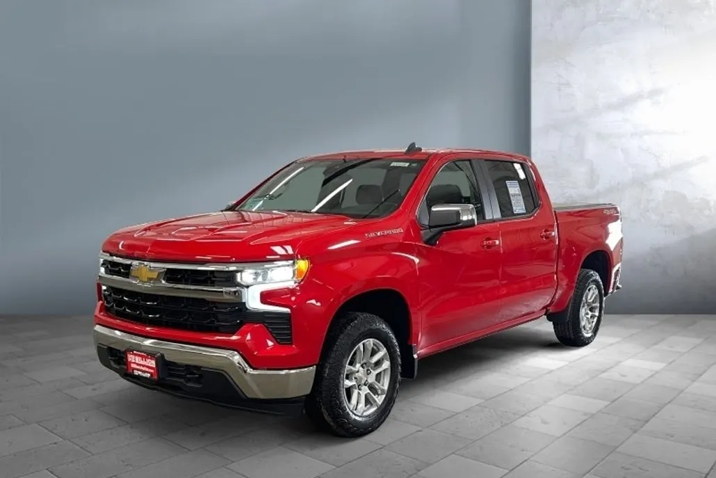 2022 Chevrolet Silverado 1500 LT photo 1