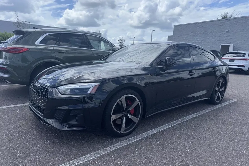 2023 Audi A5 45 S line Premium Plus Quattro photo 1