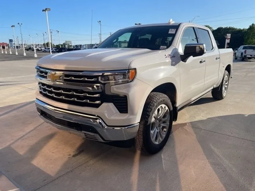 2024 Chevrolet Silverado 1500 LTZ photo 1