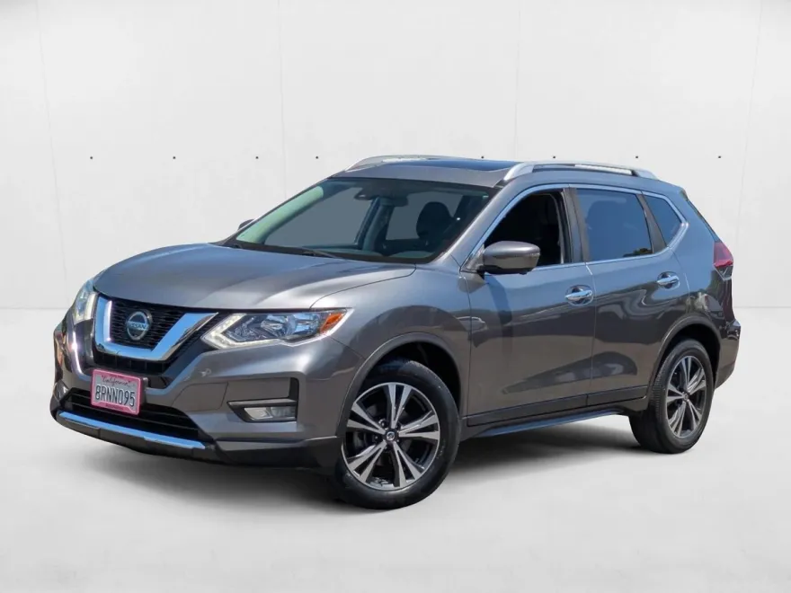 2020 Nissan Rogue SV photo 1