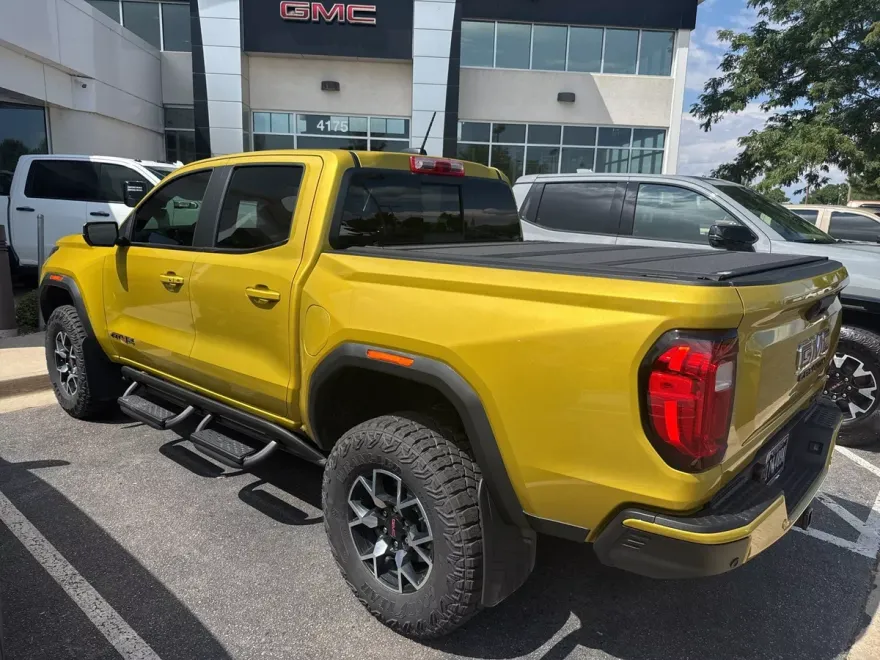 2024 Gmc Canyon AT4X photo 1