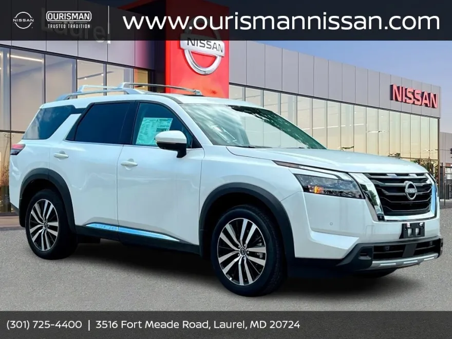 2025 Nissan Pathfinder Platinum photo 1