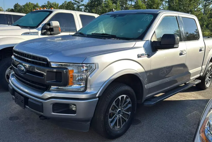 2020 Ford F-150 XLT photo 1