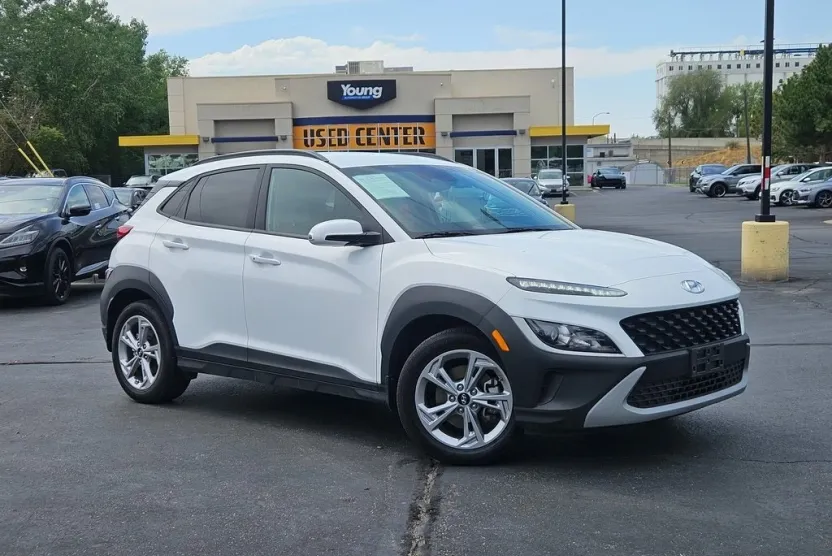 2023 Hyundai Kona SEL photo 1