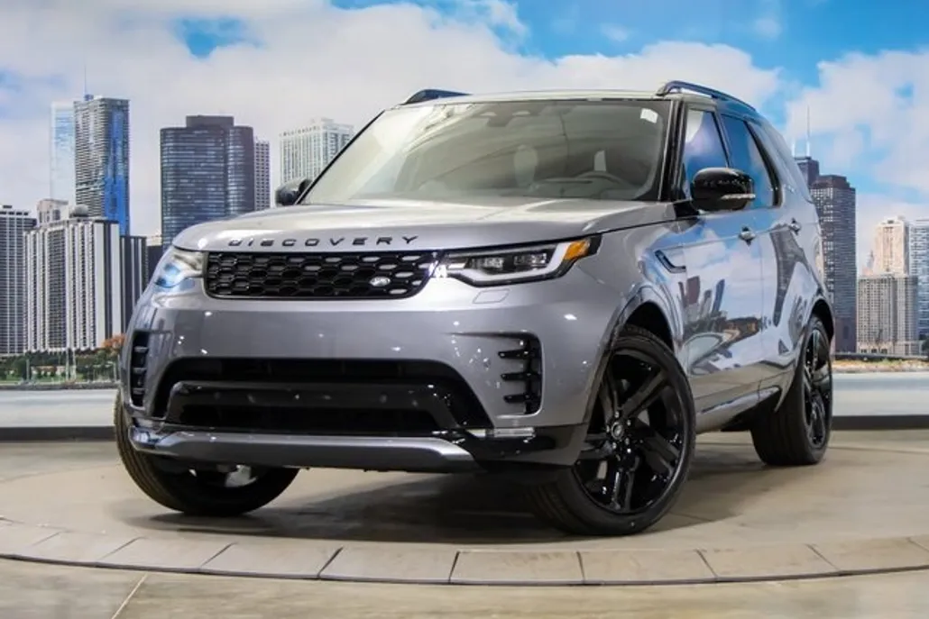 2025 Land Rover Discovery P300 Dynamic SE photo 1