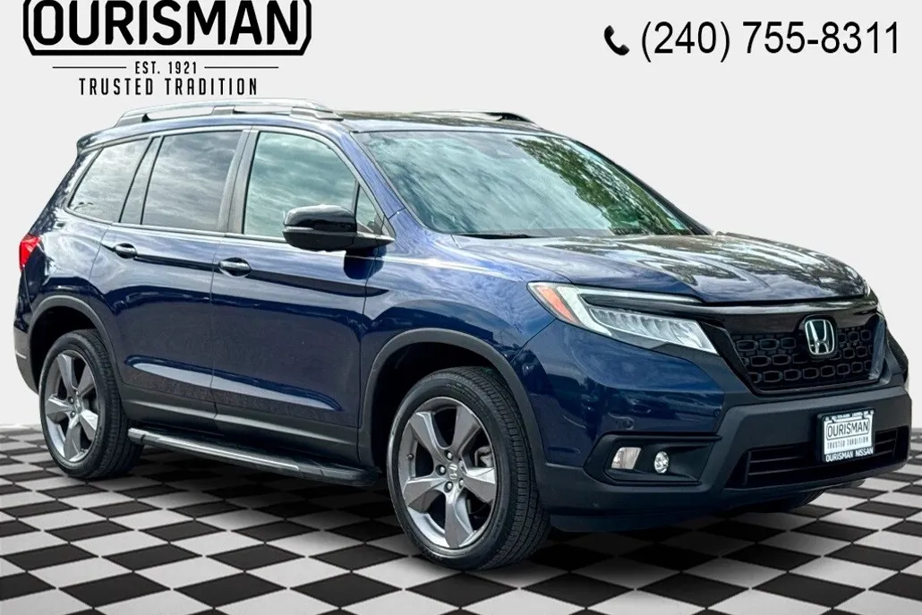 2019 Honda Passport Touring photo 1