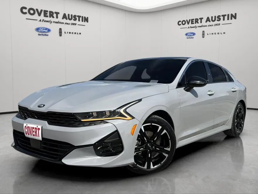 2021 Kia K5 GT-Line photo 1