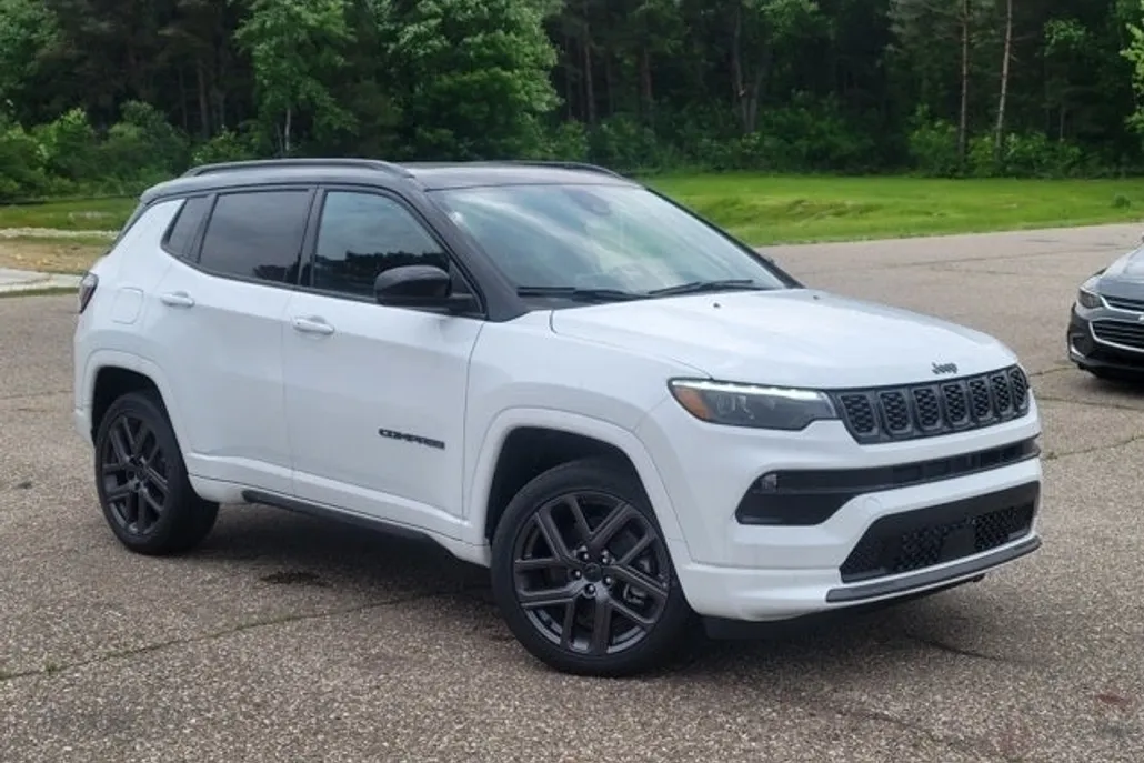 2025 Jeep Compass Limited photo 1