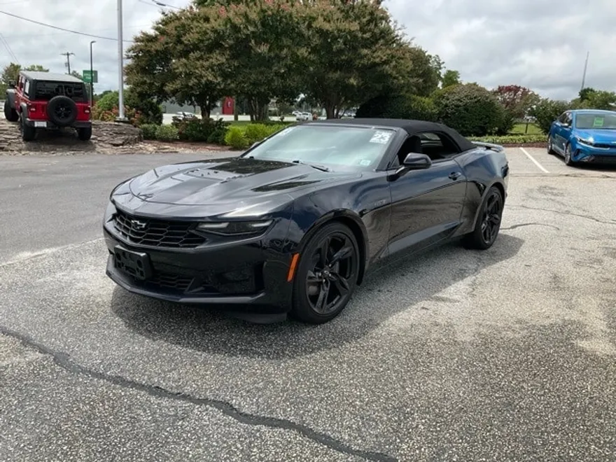 2023 Chevrolet Camaro LT1 photo 1