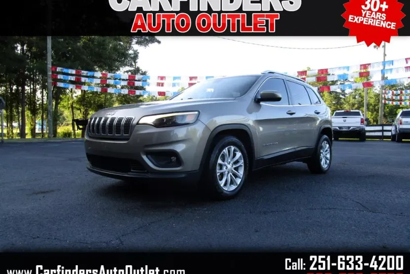 2019 Jeep Cherokee Latitude photo 1
