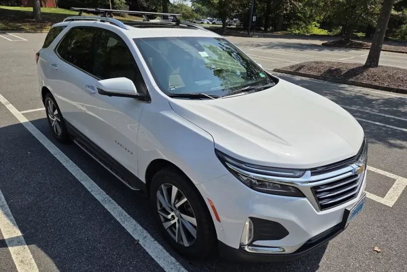2023 Chevrolet Equinox Premier photo 1