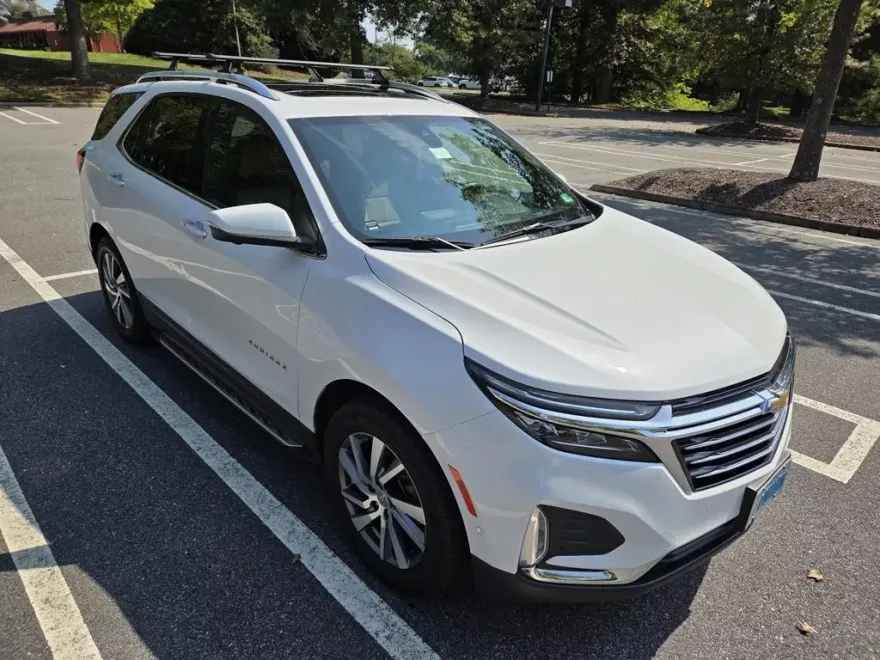 2023 Chevrolet Equinox Premier photo 1