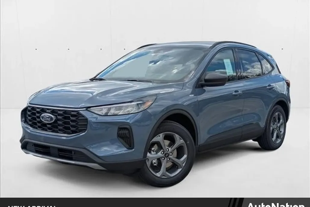 2025 Ford Escape ST-Line photo 1