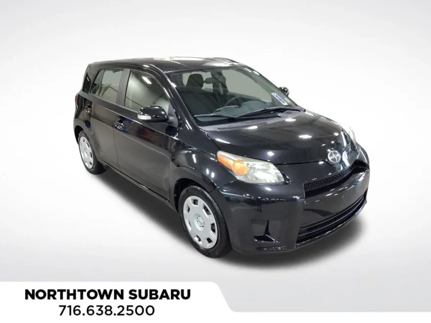2013 Scion xD Base photo 1