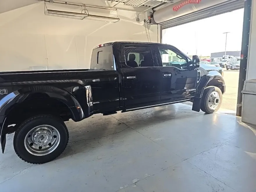 2018 Ford F-450 Platinum photo 1