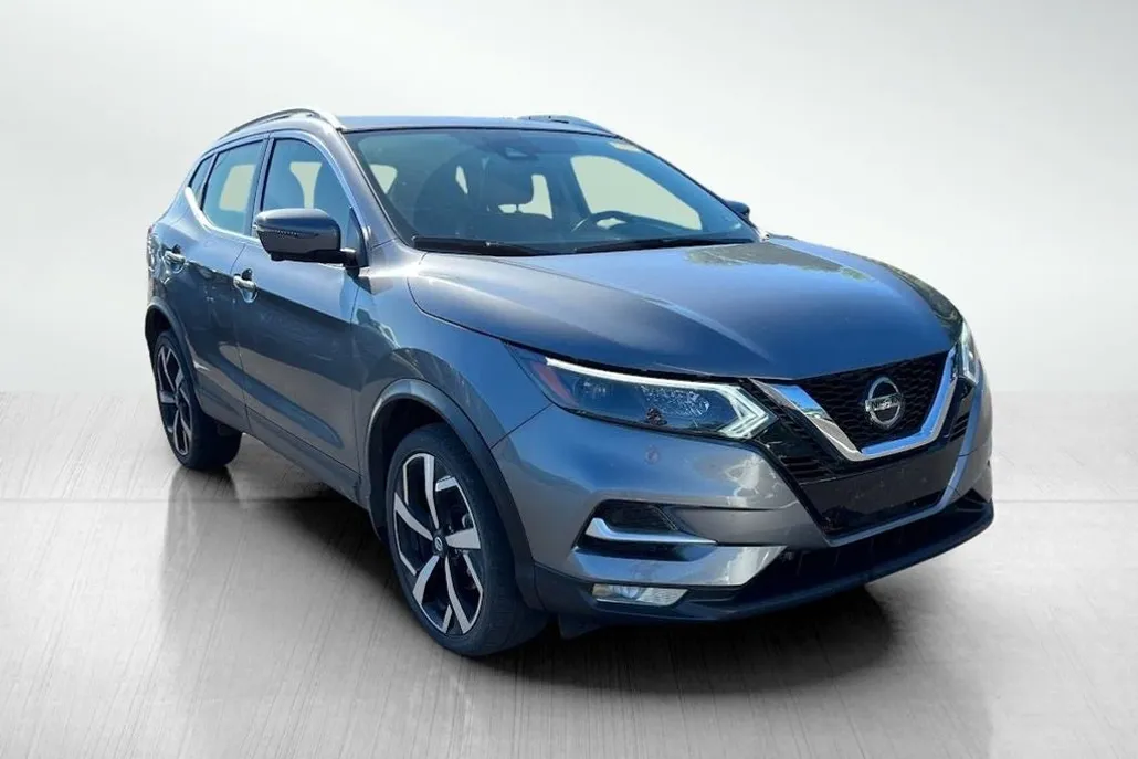 2022 Nissan Rogue Sport SL photo 1