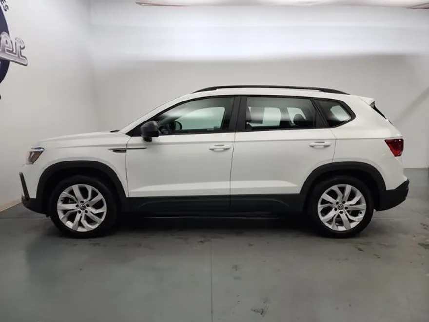 2023 Volkswagen Taos S photo 1