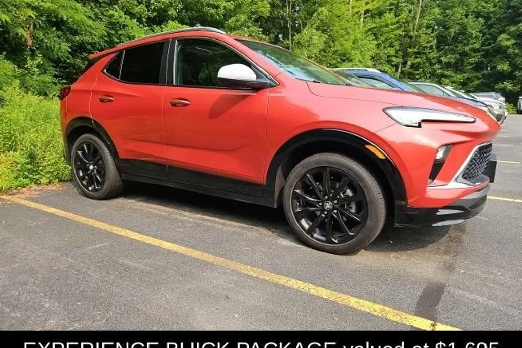 2024 Buick Encore GX Sport Touring photo 1