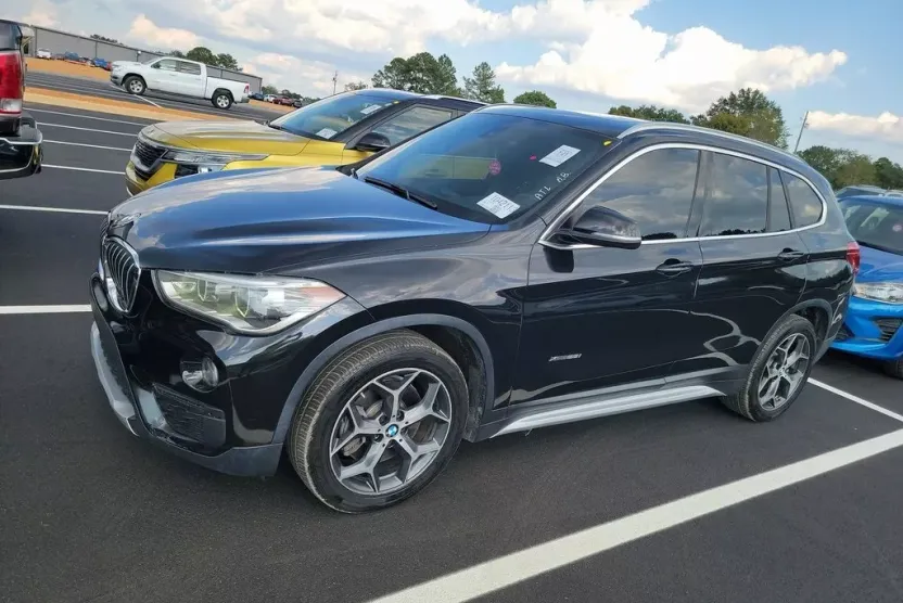 2017 Bmw X1 XDrive28i photo 1