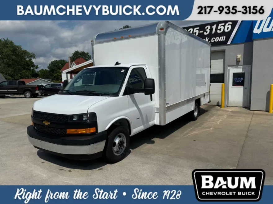 2025 Chevrolet Express Cutaway 3500 photo 1