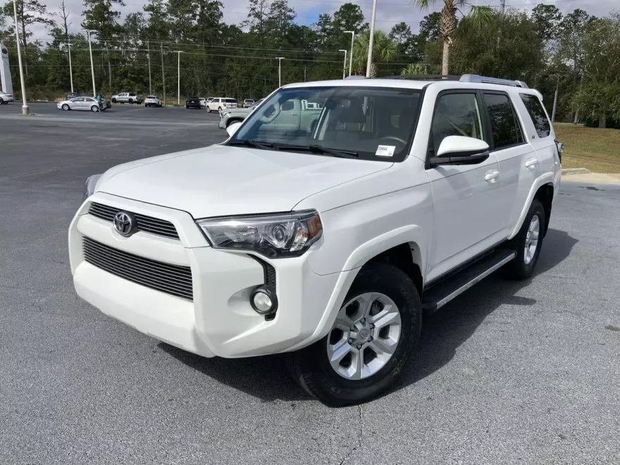 2015 Toyota 4Runner SR5 Premium photo 1