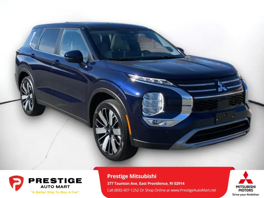 2025 Mitsubishi Outlander SE photo 1